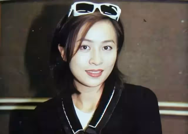身價36億膝下無子!54歲劉嘉玲把「侄子當兒子」送百萬豪車當畢業禮 「姑侄合照似母子」或成財產繼承人