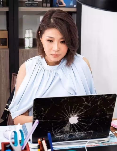 李燕不演八點檔,曝近況「改當朝九晚五上班族」0基礎學起「3年內年收就破億」小女人變女強人:從小的夢想終於成真