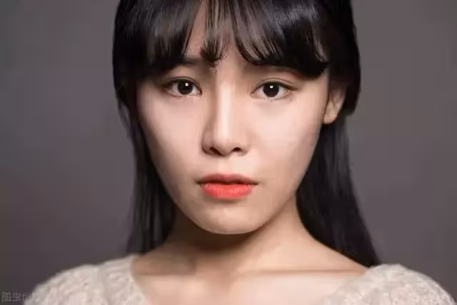 那年25歲,鄰居35歲的姐姐追求我,答應她在一起後,我有些後悔了