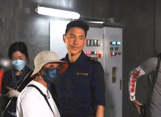 60歲張學友復出拍戲，首日開工狀態大好，與謝霆鋒同框氣質不輸