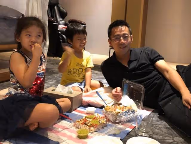 曝S媽已接受新女婿具俊曄,小S老公罕見表態,透露大S新婚很幸福