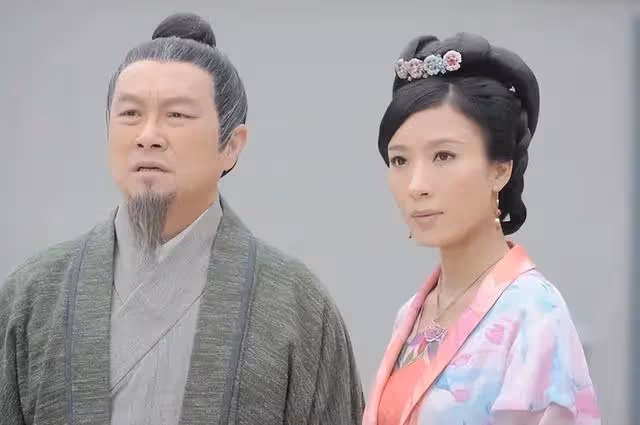 73歲前TVB老戲骨新劇 化「詐屍」妝要三個鐘頭，曾追求薛家燕