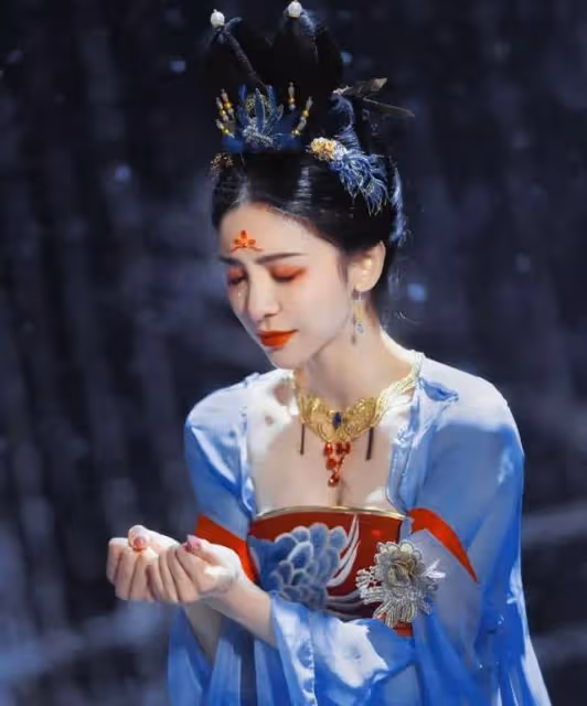 國家首席舞者唐詩逸參加浪姐3,路透曝光引質疑:這是評委級別啊