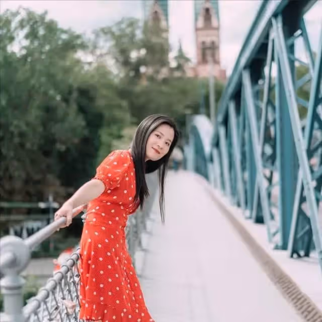 小姑子提走我娘家的過年禮，婆婆直接一巴掌：誰教你的，我嗎？