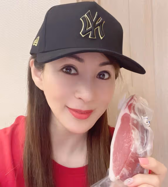 眾港星上海封控生活,羅霖開心收免費食物,劉嘉玲億元豪宅隔離
