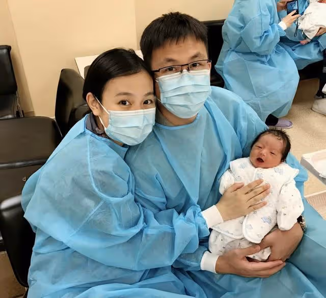 香港知名女星大病後宣告復出!簽下終身合約,嫁富商已成兩孩之母
