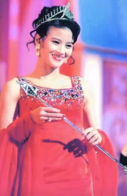 細數亞姐轉無線女藝人 萬綺雯51歲「逆生長」 黎燕珊至今仍在無線拍劇