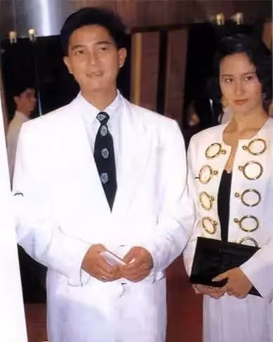 「偏偏喜歡你」何超瓊與陳百強天人永隔,35年後她的一對耳環引矚目:這份愛到底有多深?