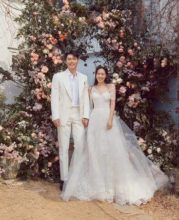 汪汪!愛犬也來看媽媽孫藝真結婚 孔曉振懷裡直盯:我有爸爸了,是玄彬