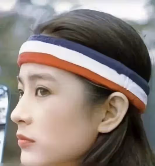 林青霞:17歲走紅,40歲成大美人,我卻看到了她骨子裡的自卑