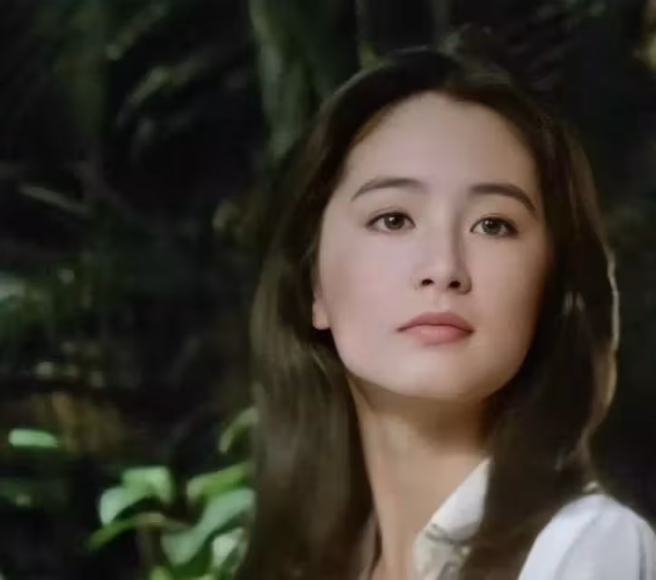 林青霞:17歲走紅,40歲成大美人,我卻看到了她骨子裡的自卑