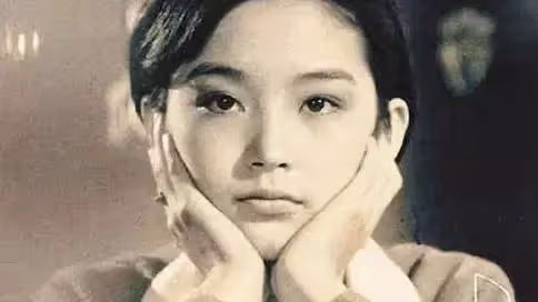 林青霞:17歲走紅,40歲成大美人,我卻看到了她骨子裡的自卑