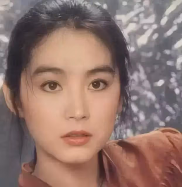 林青霞:17歲走紅,40歲成大美人,我卻看到了她骨子裡的自卑