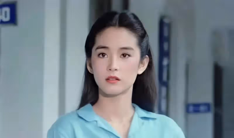 林青霞:17歲走紅,40歲成大美人,我卻看到了她骨子裡的自卑
