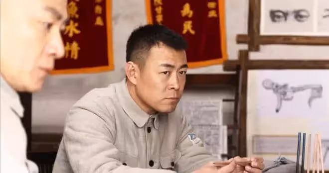 剛走紅就官宣戀情,慘遭雪藏2年的任嘉倫,如今事業愛情雙豐收