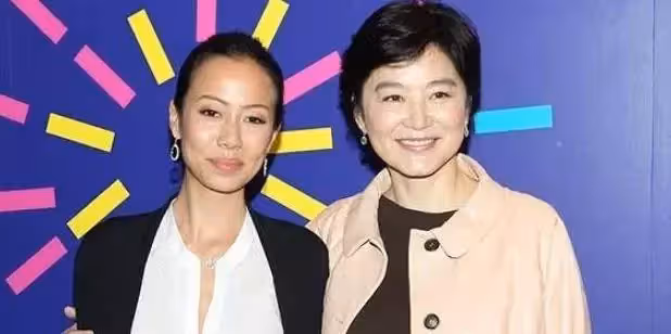 「不婚主義」邢嘉倩:林青霞和丈夫親吻都要經過同意,回憶往事「感動不已」後連生兩胎成未婚媽媽:人生應該要有光!