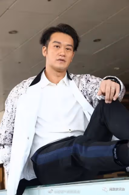 吳浩康爆太太懷男孩!樂做老婆奴服侍周到