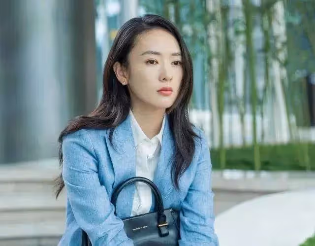 「臉盲癥」犯了!娛樂圈中6對「撞臉」的女星,讓人傻傻分不清楚