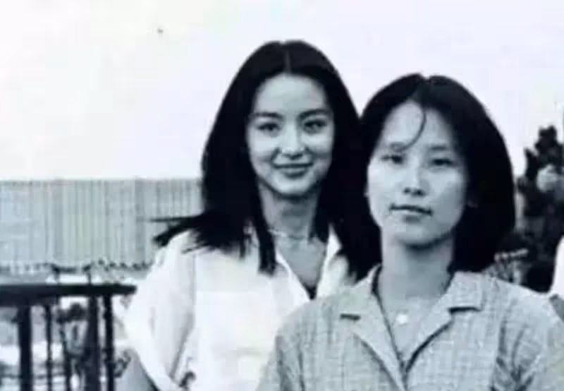 林青霞親姐姐:嫁到河南,每月450元退休金,姐妹分散42年才見面