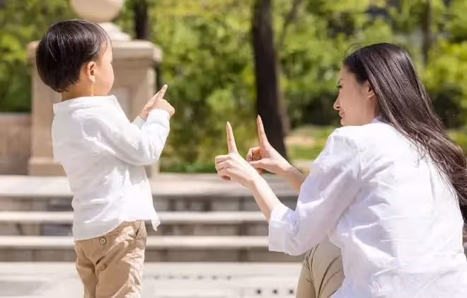 岳母退休也沒事幹，來伺候咱媽怎麼不行？妻子的回答丈夫愣了