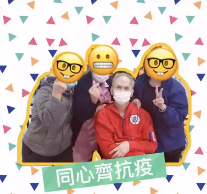 66歲劉家輝近照曝光，滿頭白髮精神奕奕，癱瘓後留居老人院已11年！