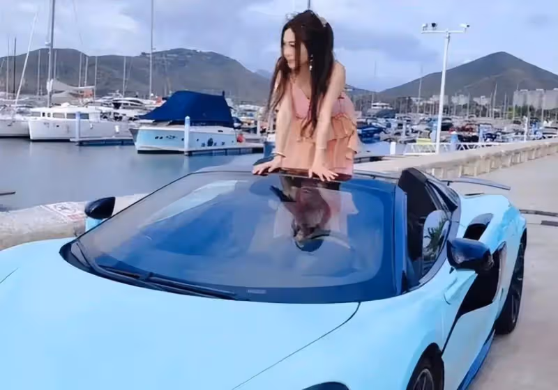 又曬沙灘辣照!溫碧霞「艷星身份嫁豪門」不願生子 丈夫尊重她的決定:今55歲被寵成公主