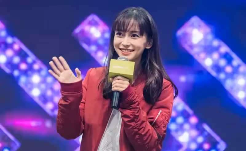 兩大混血芭比比美！當26歲昆淩撞上30歲楊穎，看到素顏後：才知道真混血與假混血差距！