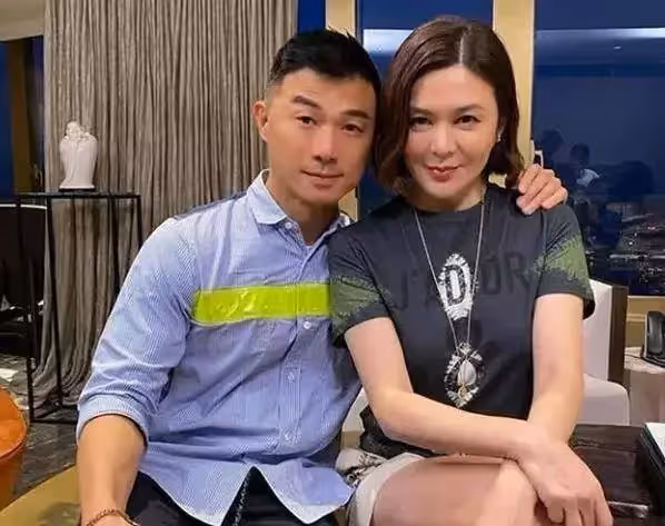 關之琳1.5億豪宅,擺9層高跟鞋見「香港龍脈」,大師贊懂風水!