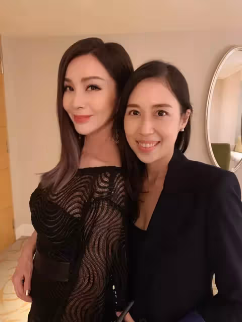 65歲陳美鳳傳喜事!被拍到無名指「戴300萬鑽戒」幸福全寫臉上 她羞認「身邊確實有人了」鬆口婚事