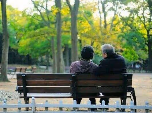 阿姨和父親搭夥過日子15年,如今父親去世,阿姨不辭而別