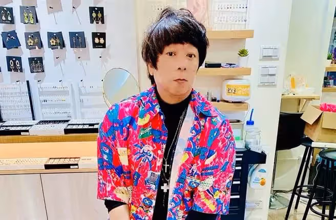 住我房拿我錢!曹西平氣炸「控訴姪子姪女」出事就神隱 開嗆「爺爺死也不回來跪」:我生病了知道嗎