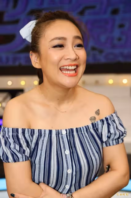 違約被告上法院！43歲女星「欠700萬消失演藝圈」　出面訴苦「都是被人衝康」還派出吳宗憲解決