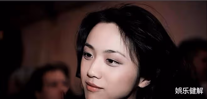 8年前說「嫁給韓國丈夫很幸運」的湯唯,她的婚姻狀況如何了?