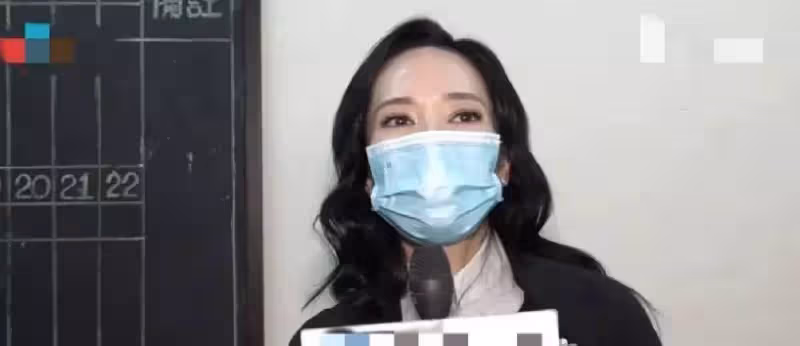 嫁內地小藝人的富婆港星，給公婆買房，拼四胎，個個有千萬豪宅