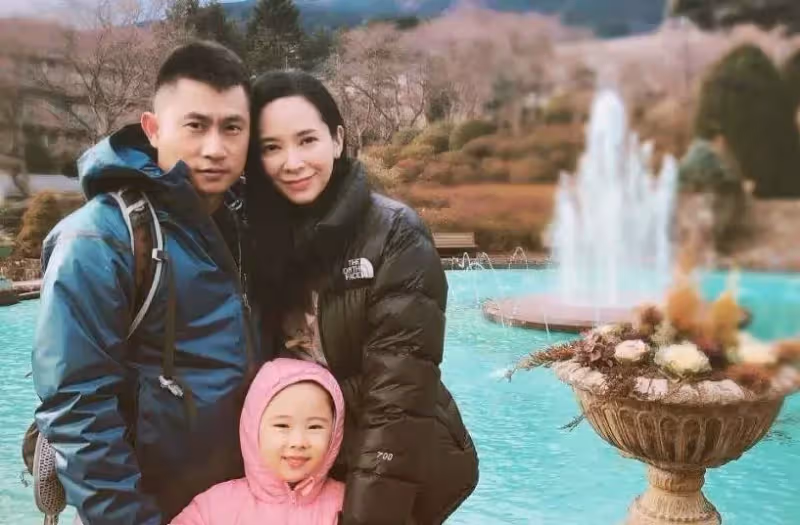 嫁內地小藝人的富婆港星，給公婆買房，拼四胎，個個有千萬豪宅