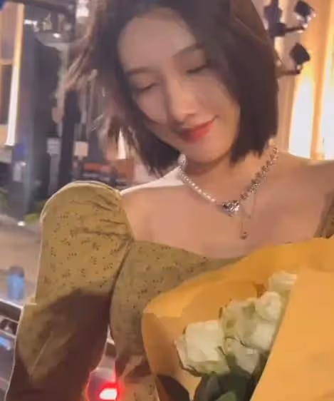 都美竹扳倒頂流, 卻被對方的粉絲辱罵