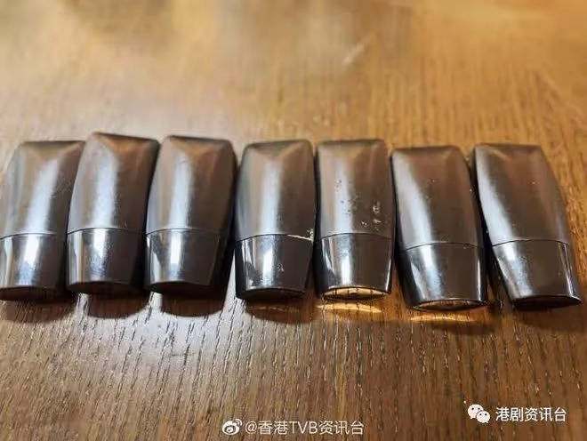 黎姿身處上海曬自拍為醫護打氣！陳自瑤素顏靚到好似18歲