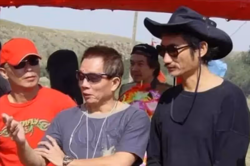 「武打鼻祖」劉家良,情迷14歲翁靜晶凈身出戶,突襲回家揭嬌妻背叛,晚年多病淒涼離世,網嘆:自食惡果