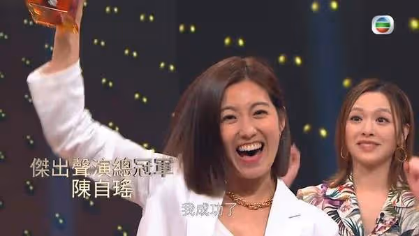 曝王祖藍與高層不和從TVB辭職,曾自曝回巢損失上億,本尊4字回應