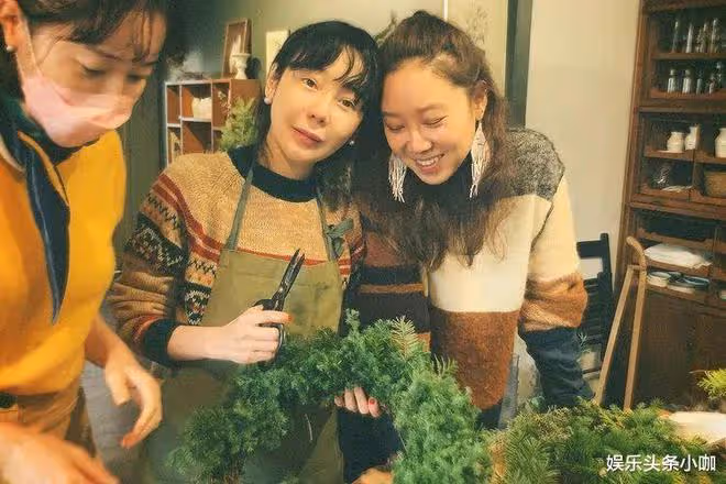 終於嫁了!婚禮接捧花,和小10歲男友要官宣?