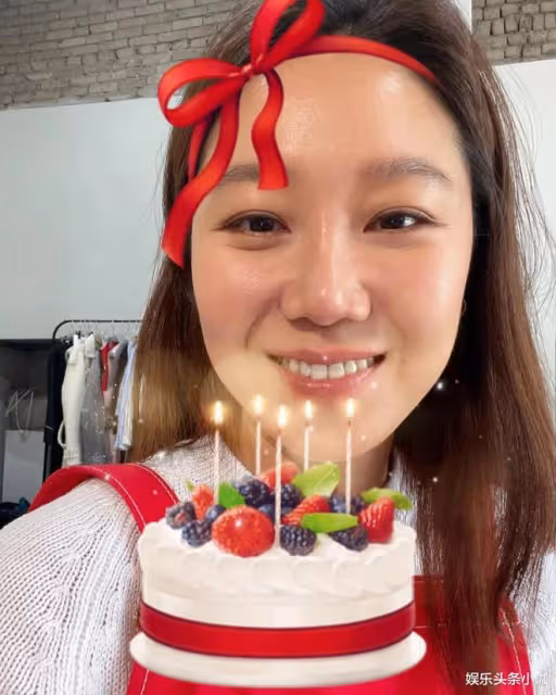 終於嫁了!婚禮接捧花,和小10歲男友要官宣?