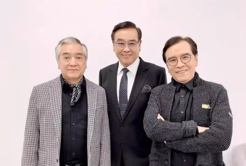 73歲姜大衛近況罕曝光,25歲兒子姜卓文「比老爸還帥氣」,自曝「買房送兒子」,媒評「操碎抱孫心」