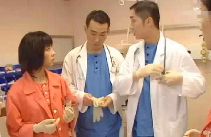林保怡近照曝光,為保姆做私人司機,性取向一直成謎!