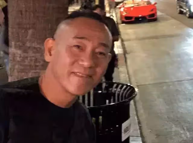 林保怡近照曝光,為保姆做私人司機,性取向一直成謎!