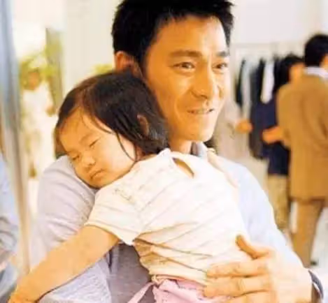有多愛朱麗倩?劉德華當年「秘藏感情20年」小心呵護 空姐親曝「天王私下暖舉」:老婆不在也好甜