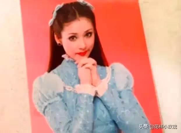 時間彷彿靜止！61歲資深女星「容貌43年定格」同框妙齡女似姐妹　 曝凍齡秘方「比妝容更重要」網讚：想不美都難