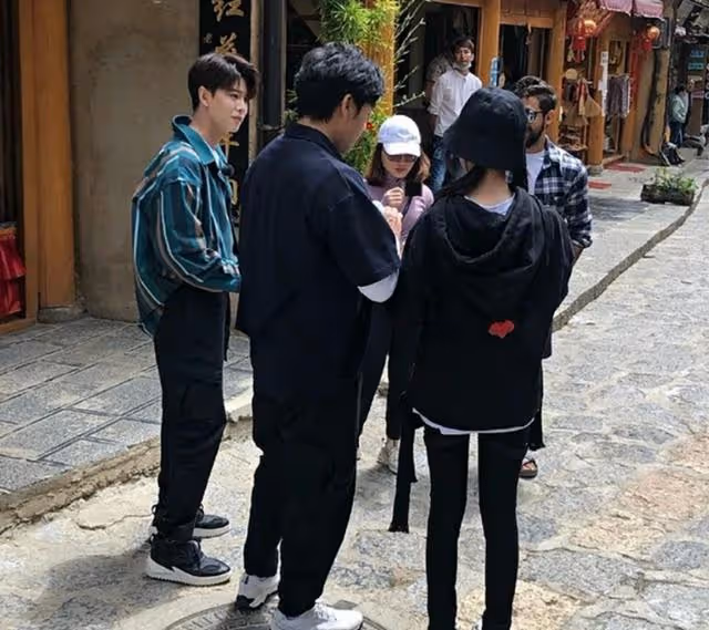 意禾CP磕上頭，身高差也剛好，178cm任嘉倫現實中比例如何？