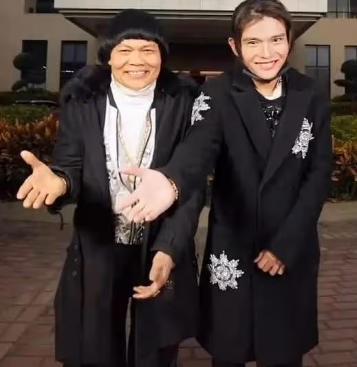 諧星葉競生被妻拋下, 獨自照顧年幼兒子,今長大成人帥氣惹贊:是一位合格的父親