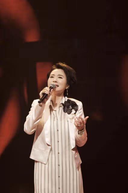 坣娜長照失智母,3年寸步不離怕她忘記我,嫁外籍尪卻堅持定居臺灣:媽媽需要我的守護