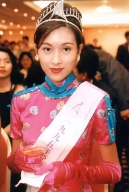 「最美亞姐」楊恭如大變臉,下巴戳尖五官走樣,昔日貴婦今似「蛇精」